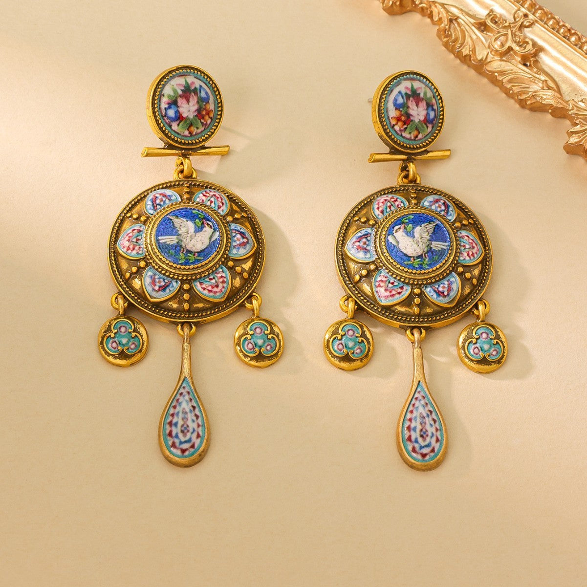 Vintage Court Style Rattle Drum Ear Studs Mid-ancient Ethnic Style